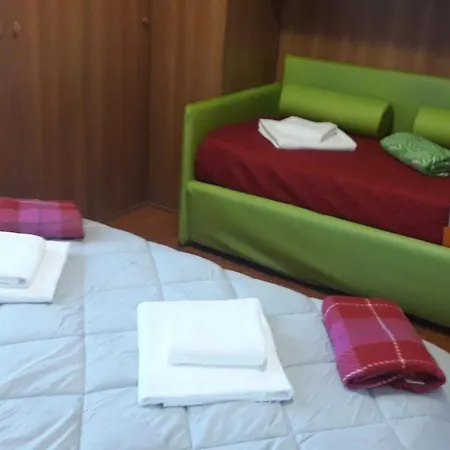 Near Station Santa Lucia Two Bedroom Apartment Venice