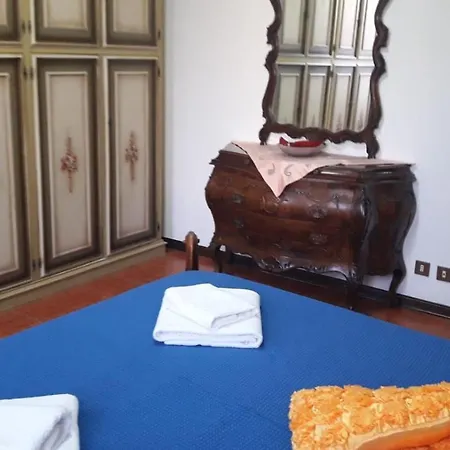 Apartment Near Station Santa Lucia Two Bedroom Venice