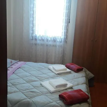 Near Station Santa Lucia Two Bedroom Daire