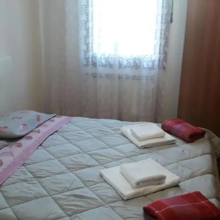 Near Station Santa Lucia Two Bedroom Apartment