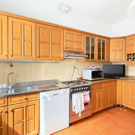 Near Station Santa Lucia Two Bedroom * Venedik